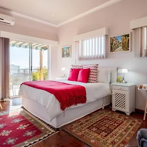 Anchor Bay Guest house