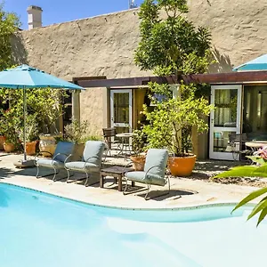 Rosedene - 24h Solar With Pool And Garden Guest house